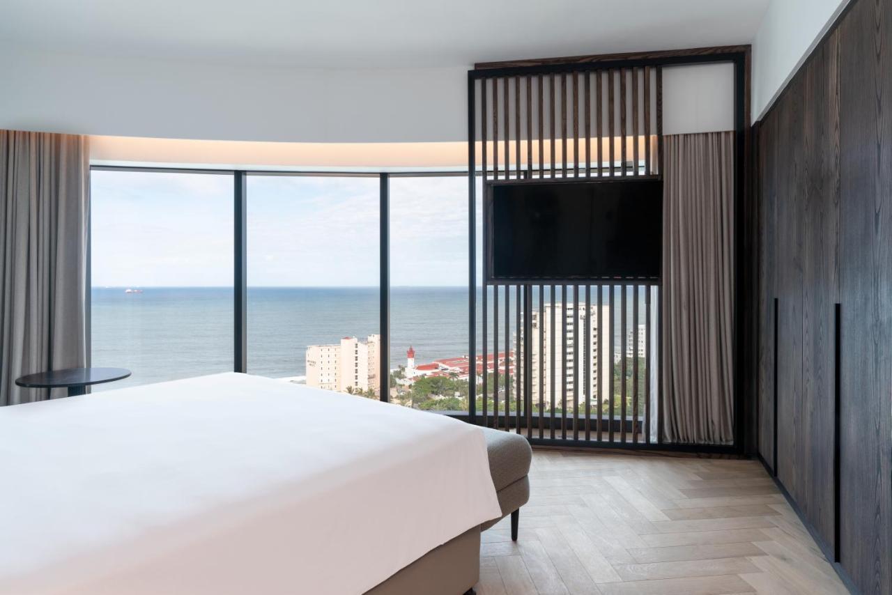 Radisson Blu Hotel, Durban Umhlanga Bagian luar foto